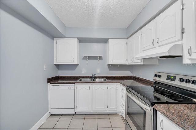 542 ORANGE DRIVE 26, Altamonte Springs, FL 32701