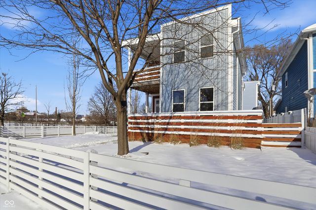 902 Woodlawn Avenue, Indianapolis, IN 46203