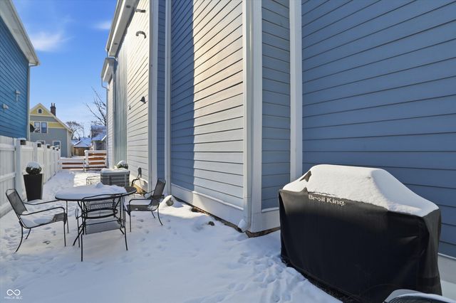 902 Woodlawn Avenue, Indianapolis, IN 46203