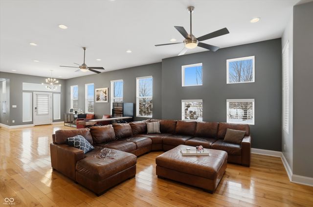 902 Woodlawn Avenue, Indianapolis, IN 46203