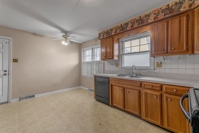 3425 Pepperhill Road, Lexington, KY 40502