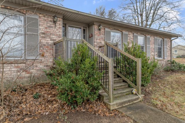 3425 Pepperhill Road, Lexington, KY 40502
