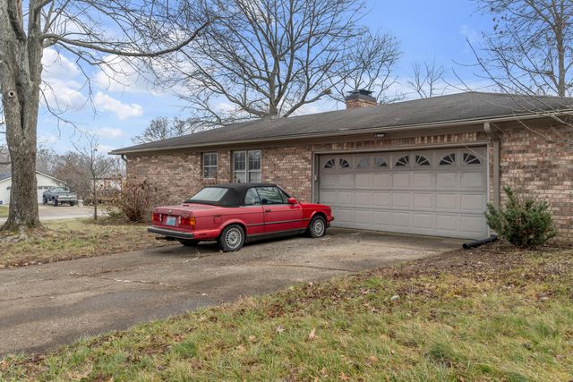 3425 Pepperhill Road, Lexington, KY 40502