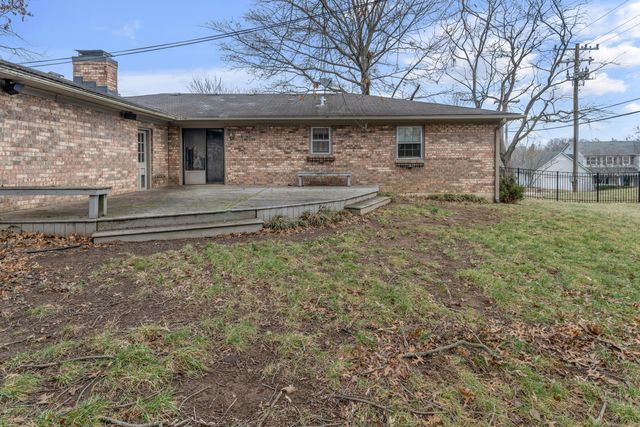 3425 Pepperhill Road, Lexington, KY 40502