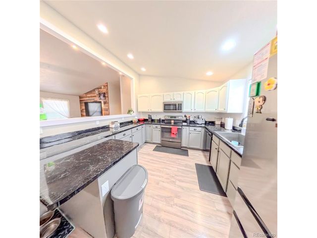 1434 N Ladonia Dr, Pueblo West, CO 81007