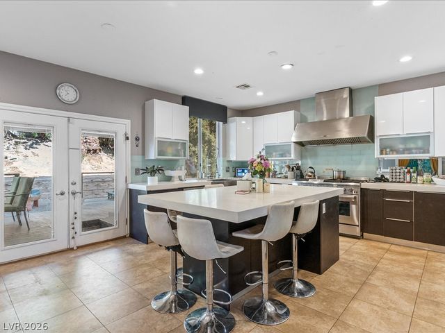 323 Wind River Drive, Henderson, NV 89014