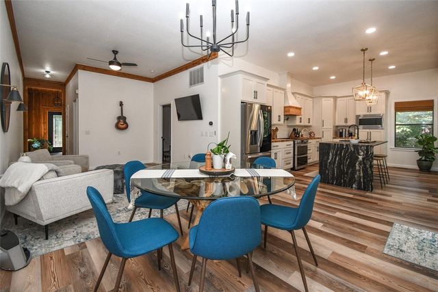 25103 Oaktree Court, Kansas, OK 74347