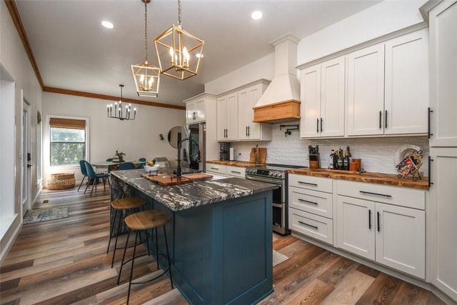 25103 Oaktree Court, Kansas, OK 74347