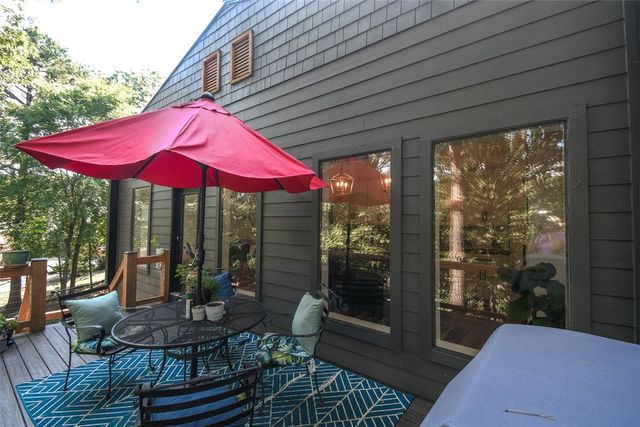 25103 Oaktree Court, Kansas, OK 74347