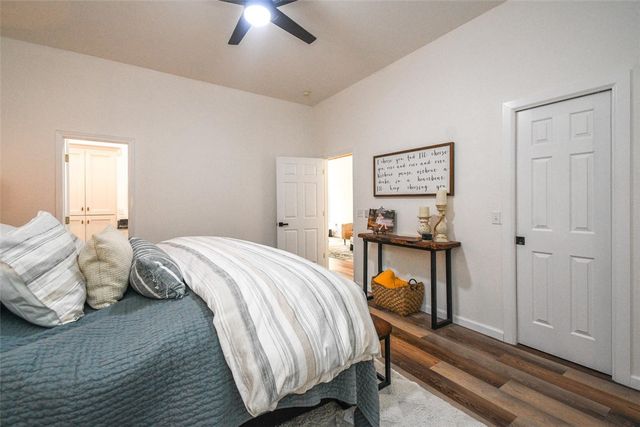 25103 Oaktree Court, Kansas, OK 74347