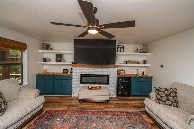 25103 Oaktree Court, Kansas, OK 74347