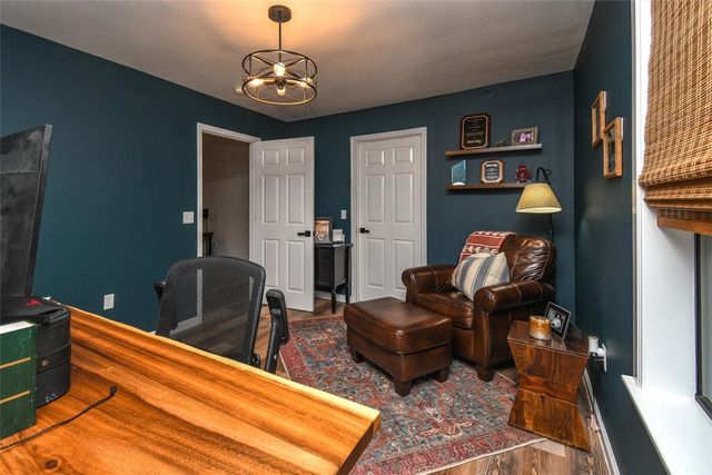 25103 Oaktree Court, Kansas, OK 74347