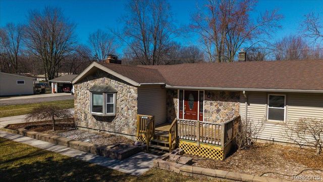 30362 West Road, Huron Charter Township, MI 48164