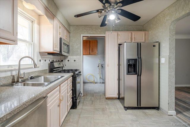 30362 West Road, Huron Charter Township, MI 48164