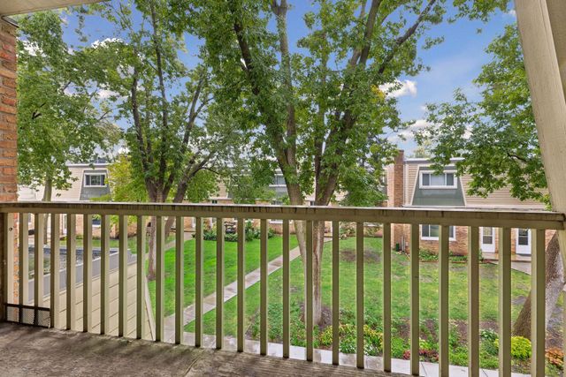7414 W 22nd Street 302, Saint Louis Park, MN 55426