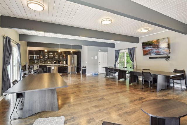 7414 W 22nd Street 302, Saint Louis Park, MN 55426