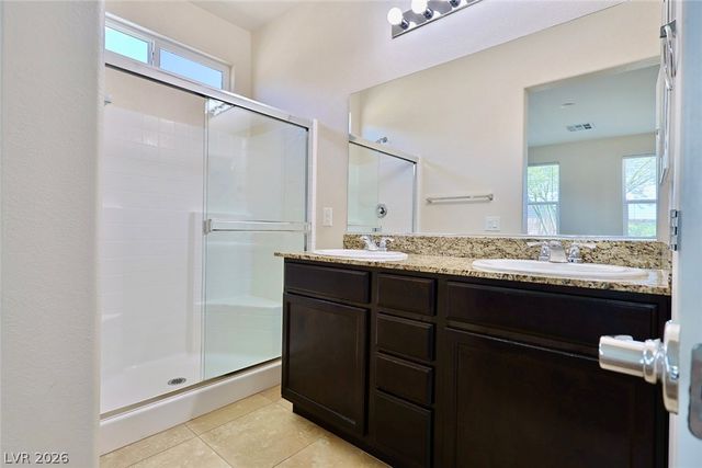 2124 Del Aqua Avenue, Henderson, NV 89002