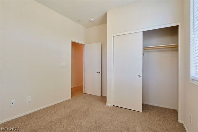 2124 Del Aqua Avenue, Henderson, NV 89002