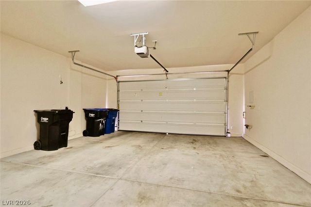 2124 Del Aqua Avenue, Henderson, NV 89002