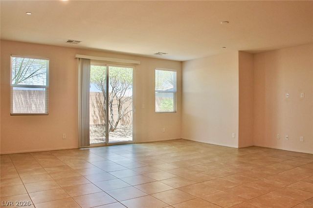2124 Del Aqua Avenue, Henderson, NV 89002