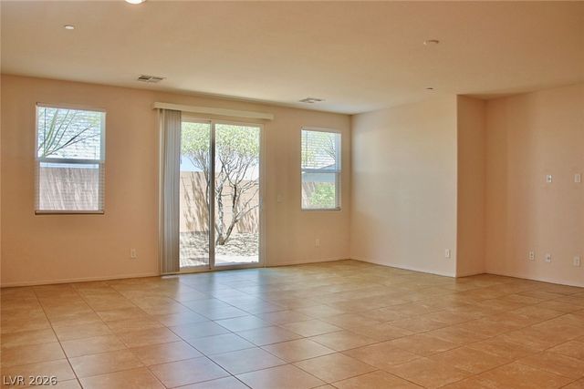 2124 Del Aqua Avenue, Henderson, NV 89002