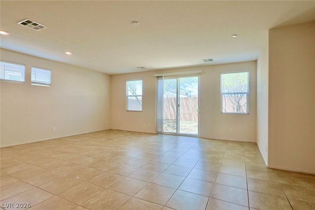 2124 Del Aqua Avenue, Henderson, NV 89002