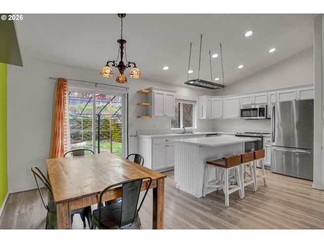 16610 Se HAROLD Ave, Milwaukie, OR 97267