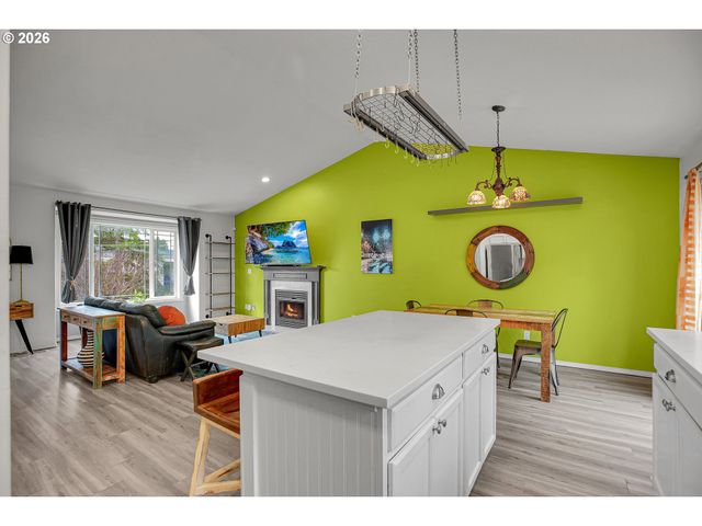 16610 Se HAROLD Ave, Milwaukie, OR 97267