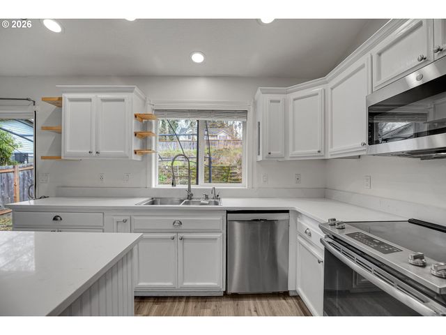 16610 Se HAROLD Ave, Milwaukie, OR 97267