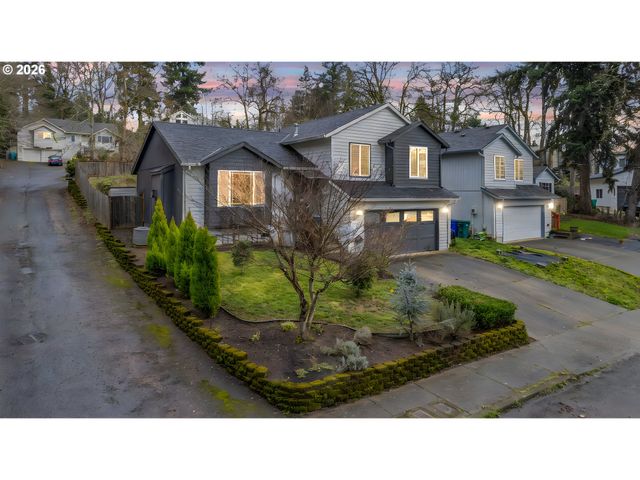 16610 Se HAROLD Ave, Milwaukie, OR 97267