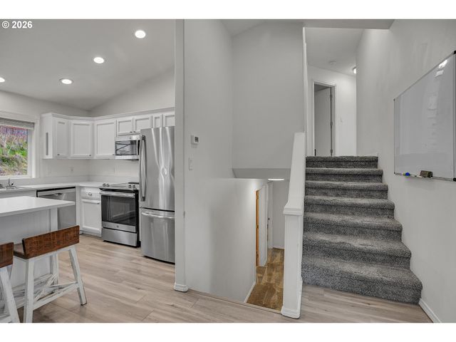 16610 Se HAROLD Ave, Milwaukie, OR 97267