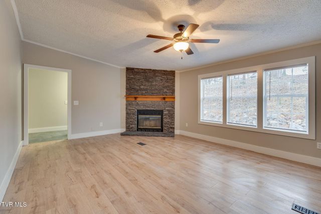 931 Riverside Avenue, Kingsport, TN 37660