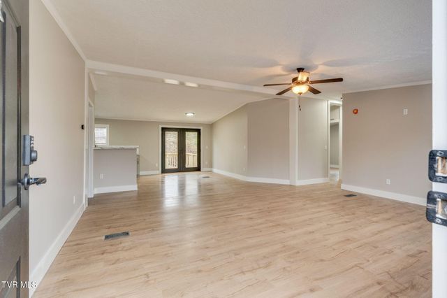 931 Riverside Avenue, Kingsport, TN 37660