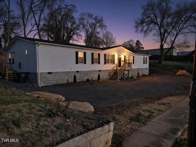 931 Riverside Avenue, Kingsport, TN 37660