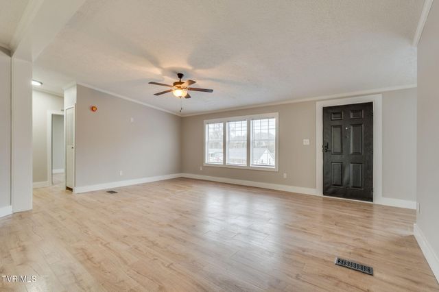 931 Riverside Avenue, Kingsport, TN 37660