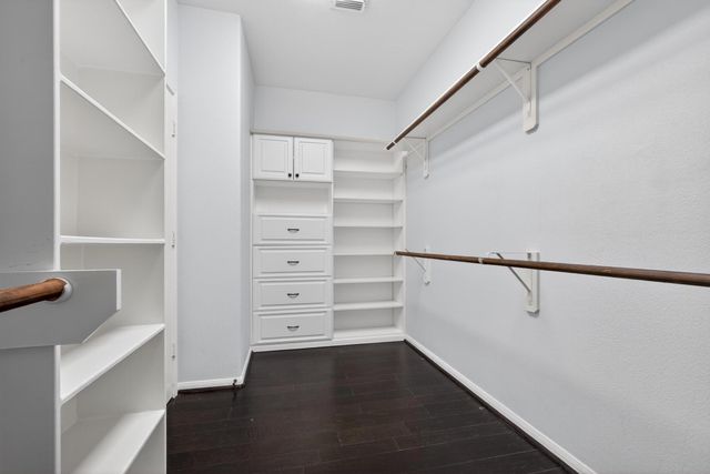 11 Sheephorn Court, Magnolia, TX 77354