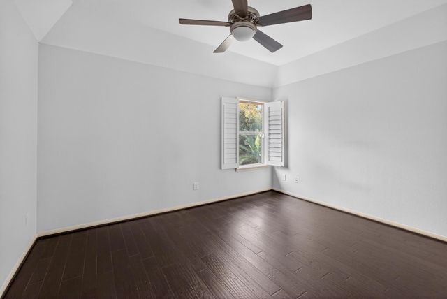 11 Sheephorn Court, Magnolia, TX 77354