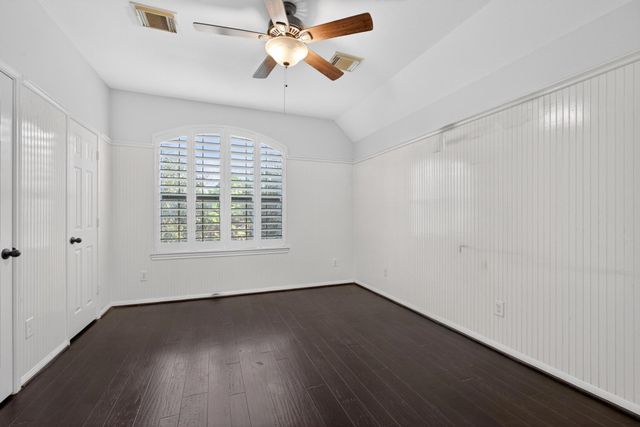 11 Sheephorn Court, Magnolia, TX 77354