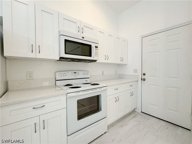 6265 Vista Garden WAY B, Naples, FL 34112