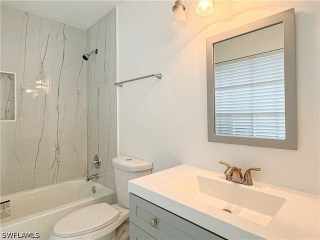 6265 Vista Garden WAY B, Naples, FL 34112