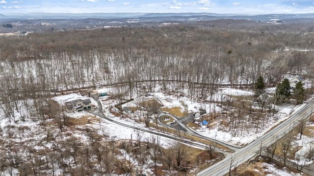 594 County Route 22, Middletown, NY 10940