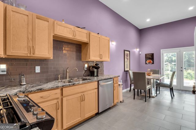 1541 Burnstone Drive, Stone Mountain, GA 30088