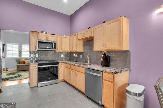 1541 Burnstone Drive, Stone Mountain, GA 30088
