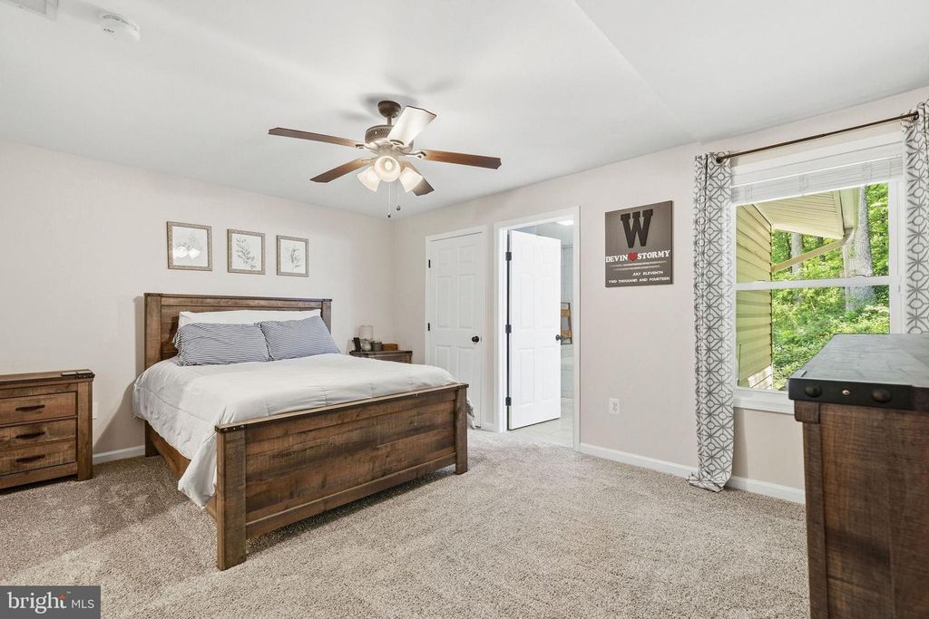 Image 20 of property listing at 4390 WOODVIEW LN, Prince Frederick, MD 20678