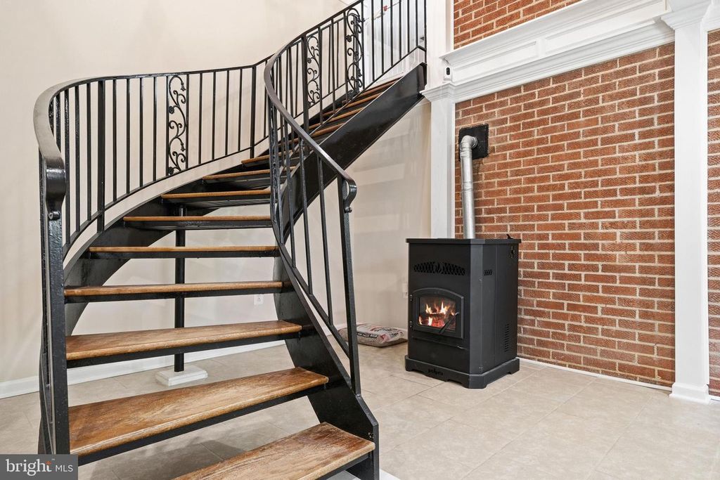 Image 31 of property listing at 4390 WOODVIEW LN, Prince Frederick, MD 20678