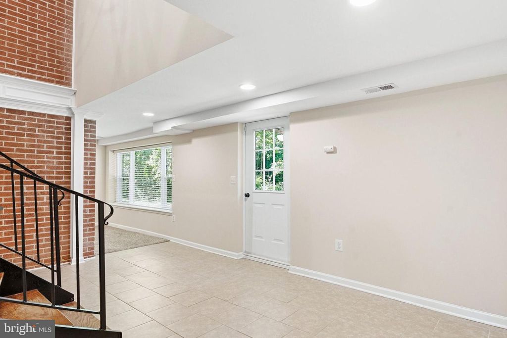 Image 32 of property listing at 4390 WOODVIEW LN, Prince Frederick, MD 20678