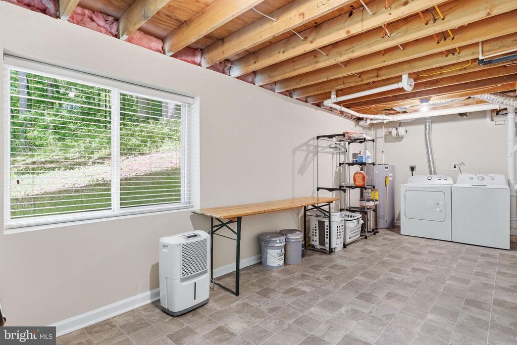 Image 40 of property listing at 4390 WOODVIEW LN, Prince Frederick, MD 20678