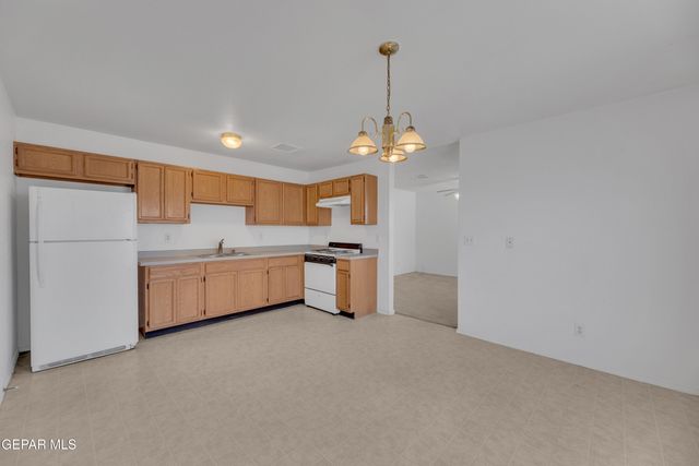 3856 TIERRA ALAMO Drive, El Paso, TX 79938