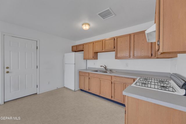 3856 TIERRA ALAMO Drive, El Paso, TX 79938