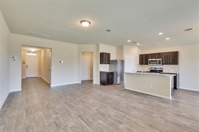208 Garcitas Creek LN, Hutto, TX 78634